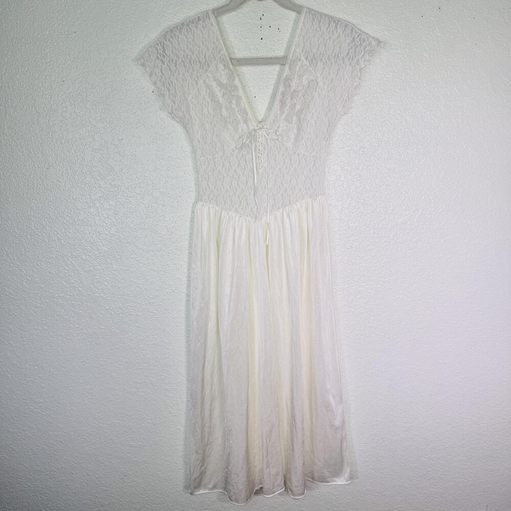 Vintage Vandemere Nightgown Women Medium Lace Maxi Dress Bridal Lingerie Cottage